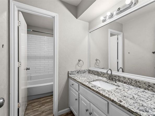 500  Pidgeon Court , DeSoto Texas 75115