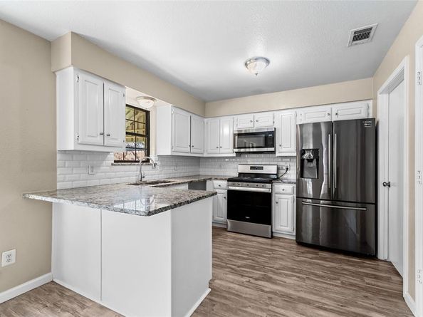 500  Pidgeon Court , DeSoto Texas 75115