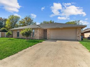 500  Pidgeon Court , DeSoto Texas 75115