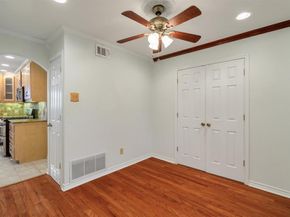 1832  Wonderlight Lane , Dallas Texas 75228