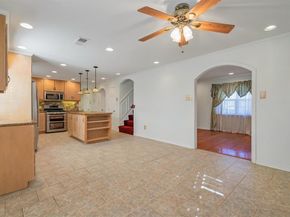 1832  Wonderlight Lane , Dallas Texas 75228