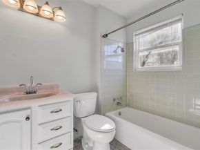 1832  Wonderlight Lane , Dallas Texas 75228