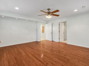 1832  Wonderlight Lane , Dallas Texas 75228