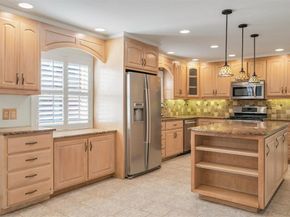 1832  Wonderlight Lane , Dallas Texas 75228