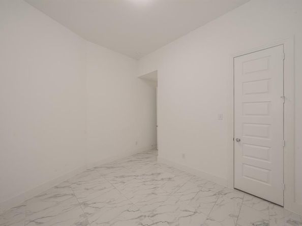 4012  Prickly Pear Avenue , Aubrey Texas 76227