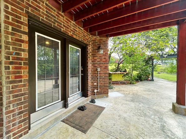 2460  Waterstone Drive , Cedar Hill Texas 75104