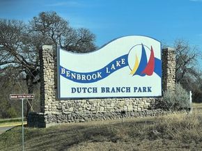 7328  Summerset Drive , Benbrook Texas 76126