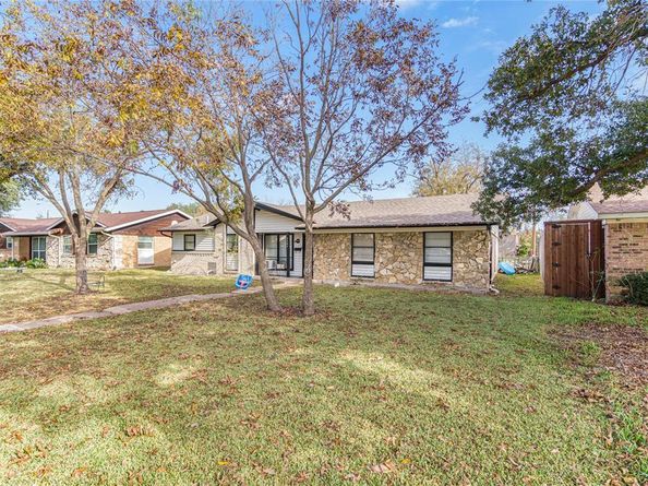 2404  Catalina Drive , Mesquite Texas 75150