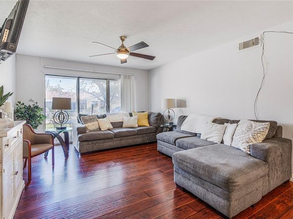 2404  Catalina Drive , Mesquite Texas 75150