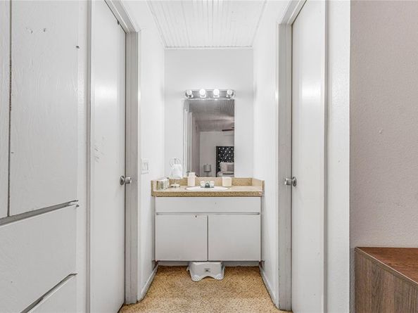 2404  Catalina Drive , Mesquite Texas 75150