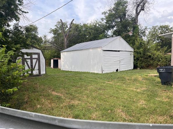 2928  Bomar Avenue , Fort Worth Texas 76103