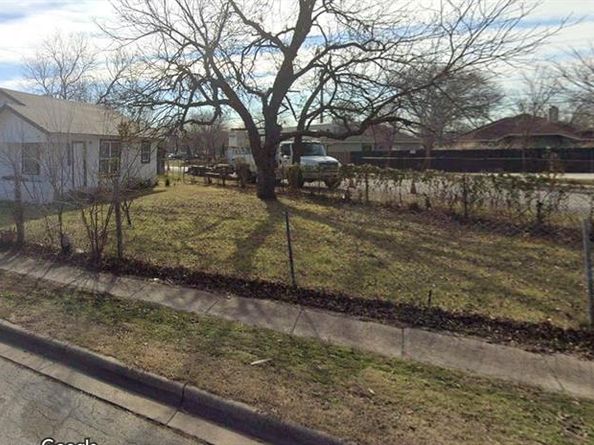 1466 E Myrtle Street , Fort Worth Texas 76104