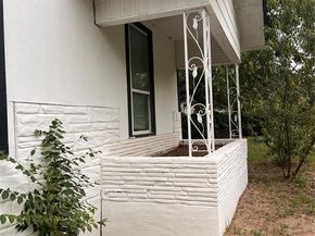 1466 E Myrtle Street , Fort Worth Texas 76104