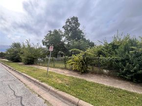 1466 E Myrtle Street , Fort Worth Texas 76104