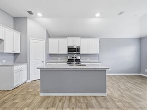 445  Pollyann Trail , Fort Worth Texas 76052