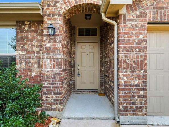 445  Pollyann Trail , Fort Worth Texas 76052