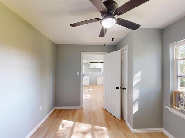 5729  Donnelly Avenue , Fort Worth Texas 76107