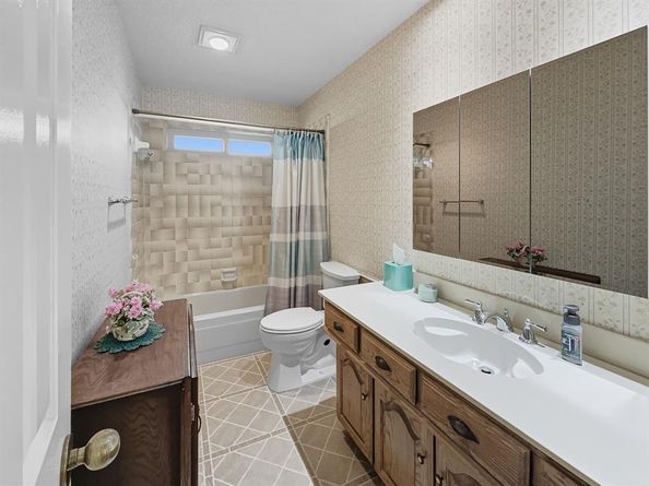 302  Apollo Road , Garland Texas 75040