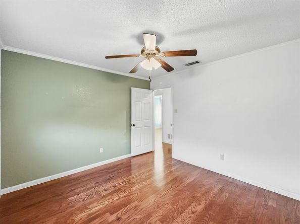 302  Apollo Road , Garland Texas 75040