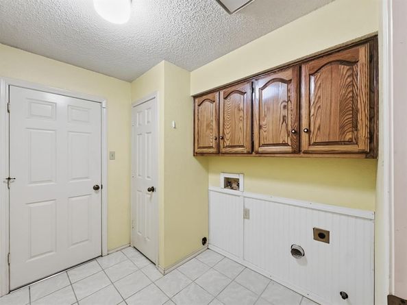 302  Apollo Road , Garland Texas 75040