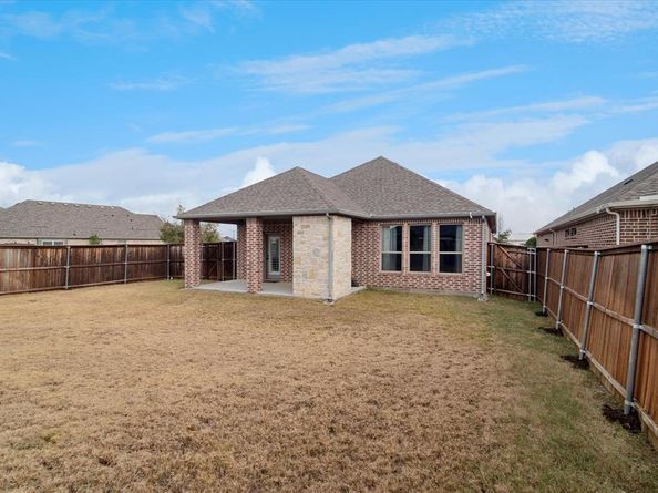 3001  Barefoot Lane , Celina Texas 75009
