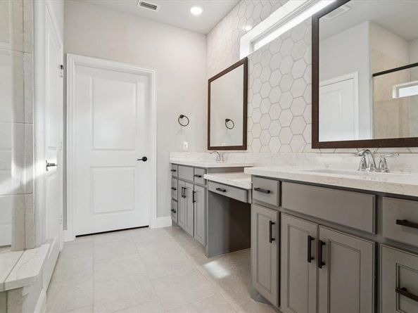 3001  Barefoot Lane , Celina Texas 75009