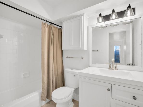 13351  Kit Lane , Dallas Texas 75240