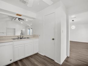 13351  Kit Lane , Dallas Texas 75240