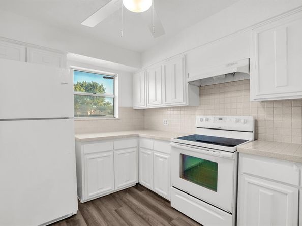 13351  Kit Lane , Dallas Texas 75240