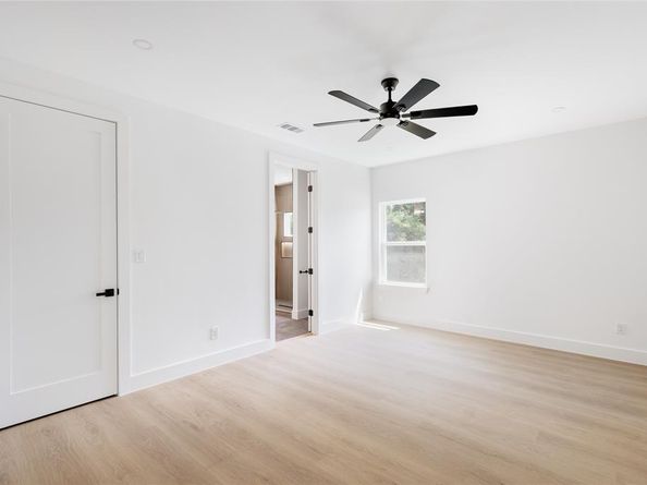 4046  Baker Avenue , Dallas Texas 75212