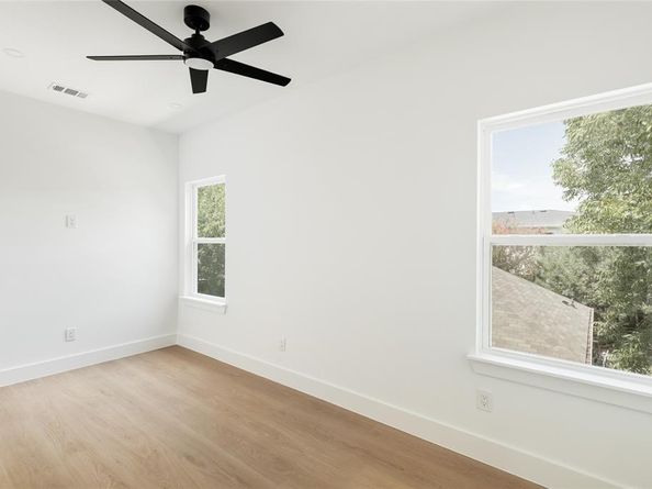 4046  Baker Avenue , Dallas Texas 75212