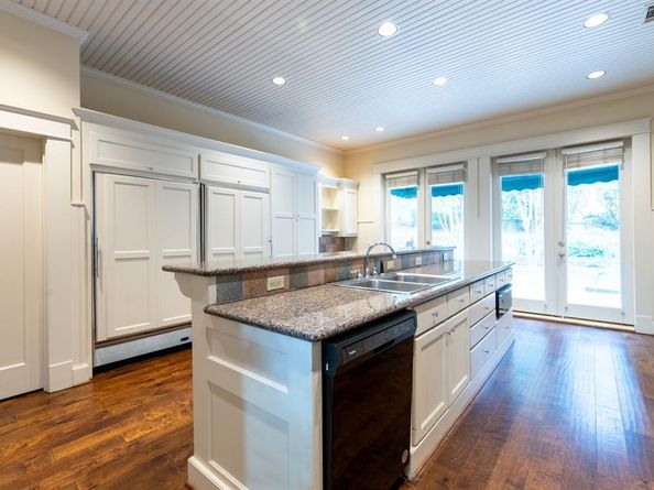 23  Lakeway Drive , Heath Texas 75032