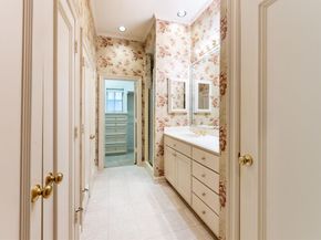 23  Lakeway Drive , Heath Texas 75032