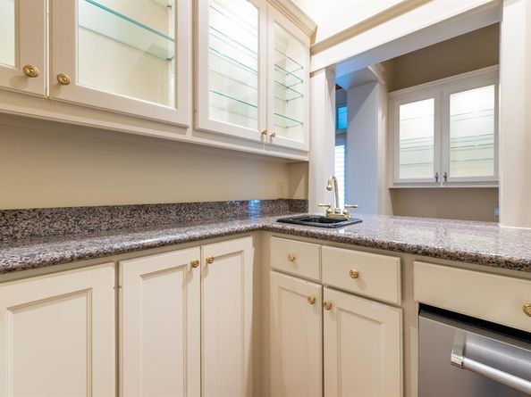 23  Lakeway Drive , Heath Texas 75032