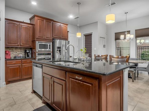 1229  Harris Hawk Way , Arlington Texas 76005