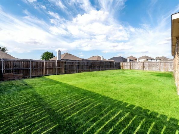 402  Andalusian Trail , Celina Texas 75009