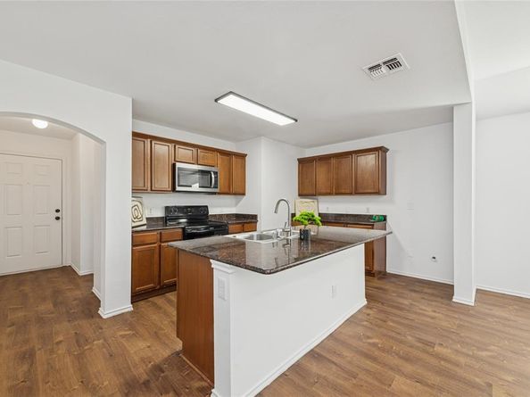 402  Andalusian Trail , Celina Texas 75009