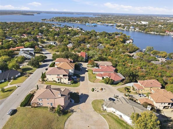 7725  Lakeview Circle , Fort Worth Texas 76179