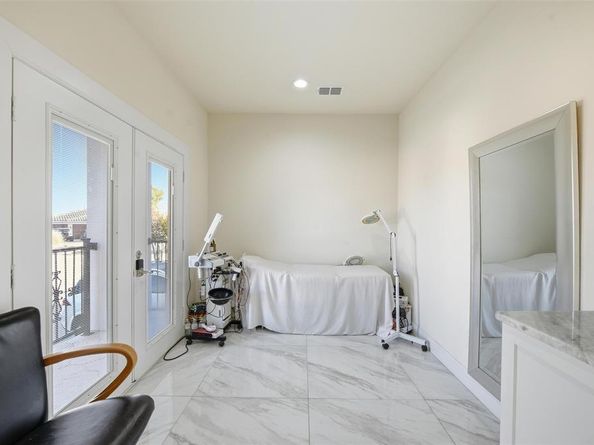 7725  Lakeview Circle , Fort Worth Texas 76179