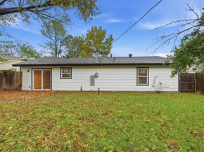 1025  Harris Drive , Euless Texas 76039