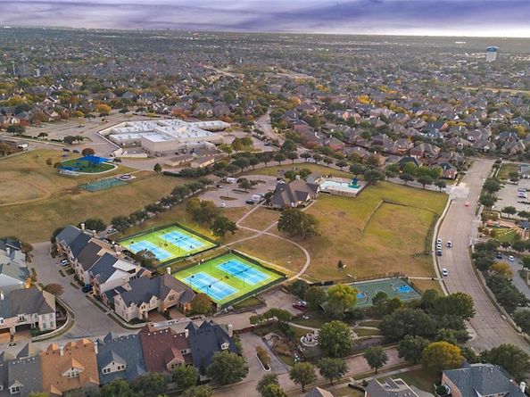 2316  Silver Table Drive , Lewisville Texas 75056