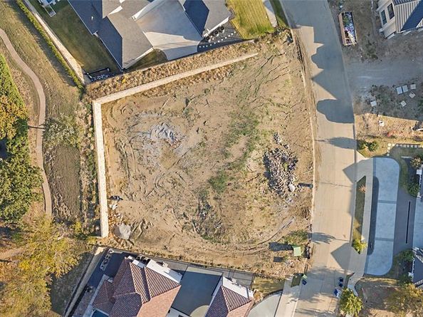 2316  Silver Table Drive , Lewisville Texas 75056