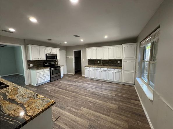 125  Redwood Drive , Highland Village Texas 75077