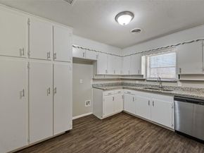 2321  Carten Street , Fort Worth Texas 76112