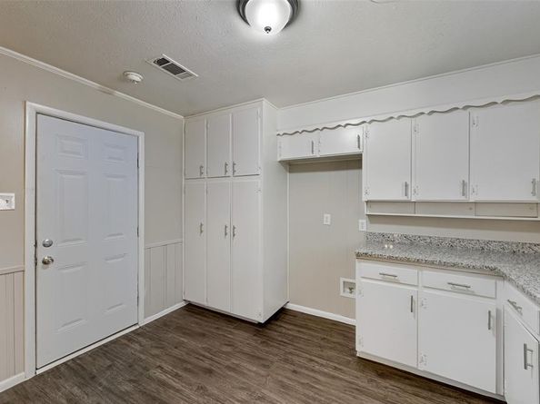 2321  Carten Street , Fort Worth Texas 76112