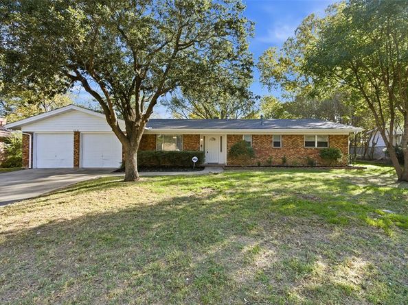 2321  Carten Street , Fort Worth Texas 76112