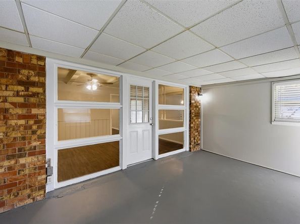 2321  Carten Street , Fort Worth Texas 76112