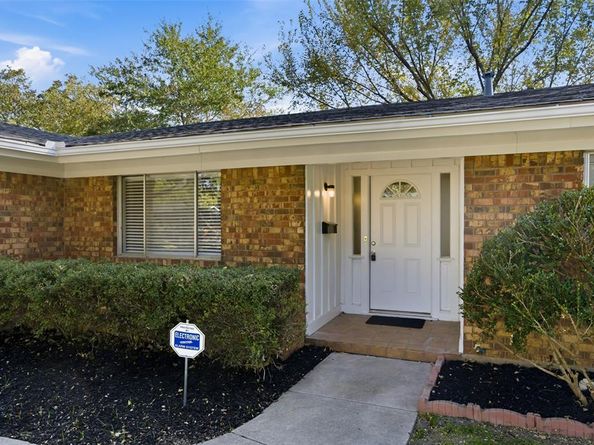2321  Carten Street , Fort Worth Texas 76112