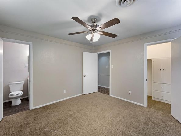 2321  Carten Street , Fort Worth Texas 76112