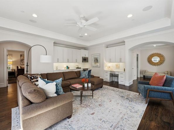 4210  Gloster Road , Dallas Texas 75220